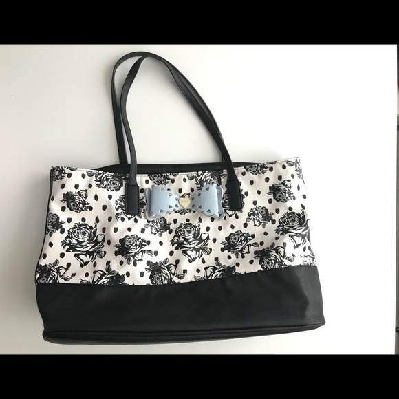 EUC Betsy Johnson Large Tote - Picture 1 of 7